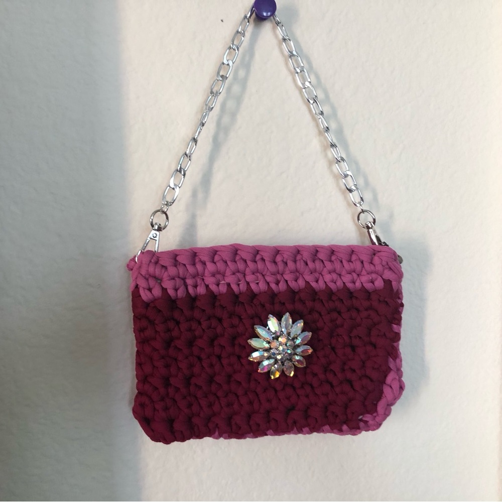 🌹NWOT handmade crochet clutch